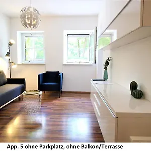idyllic-setting-in-center-bright-modern.com-bavaria.com/